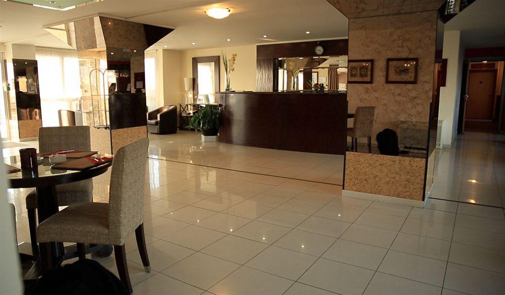 Adonis Excellior Grand Geneve Aparthotel Veigy-Foncenex Exterior photo